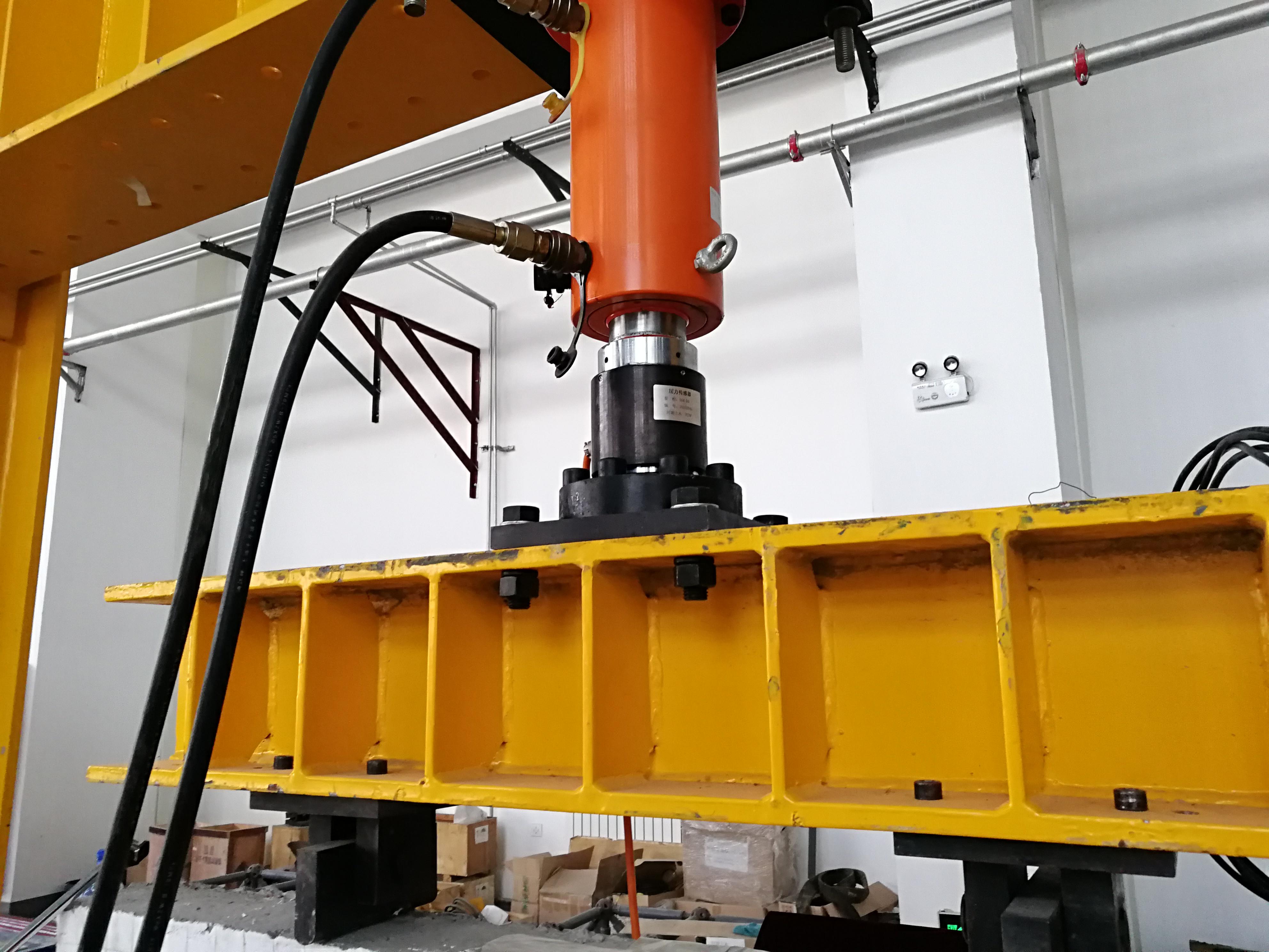 脈動疲勞試驗機 結構工程頻率試驗系統(tǒng)