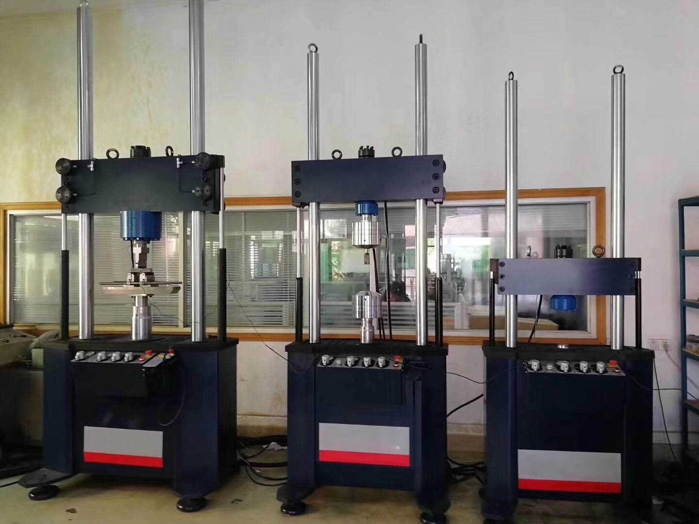 1666317046686139.jpg PDS3000帶袢鈦板拉伸疲勞試驗(yàn)機(jī)78.jpg